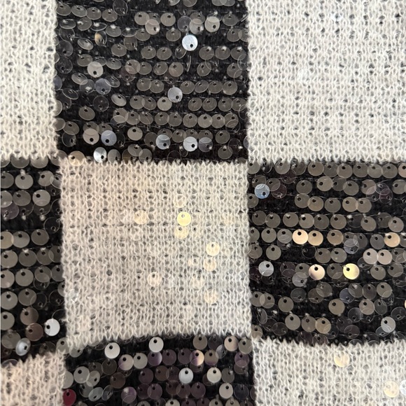 BiBi Black and White Checkered Sweater with Sequins. Labeled Small fits to Large - Picture 4 of 5